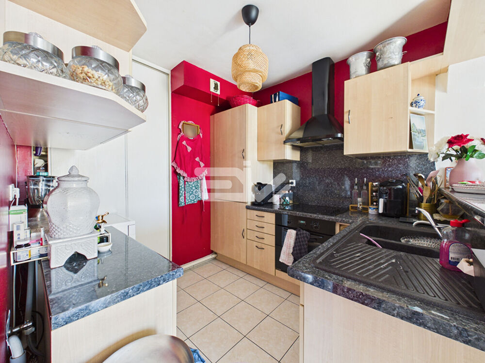 Vente Appartement Bel appartement avec grande terrasse secteur CLAIRMARAIS sans vis-à-vis et garage fermé Reims