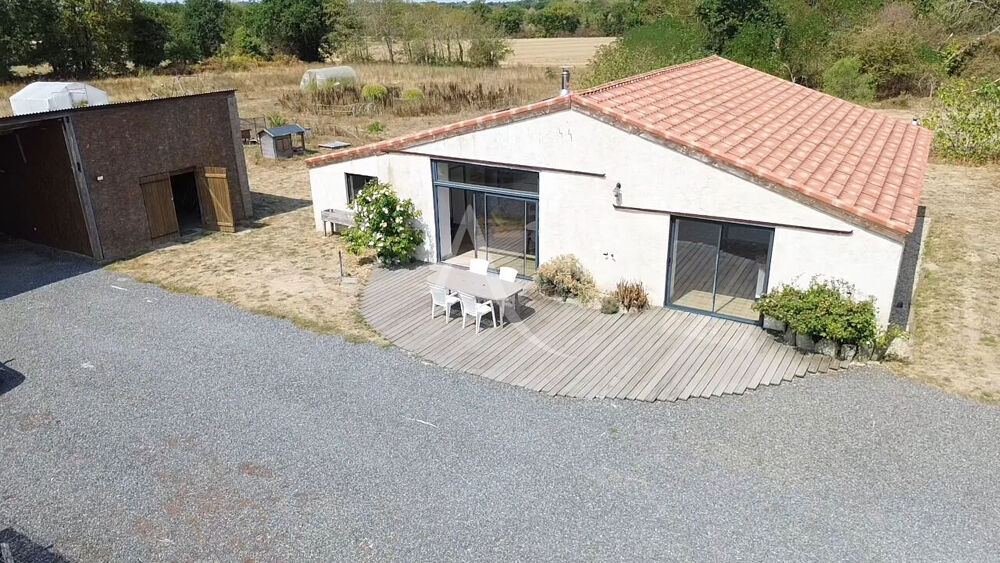 Vente Maison Grange rénovée avec terrain agricole à La Chapelle Hermier La chapelle hermier