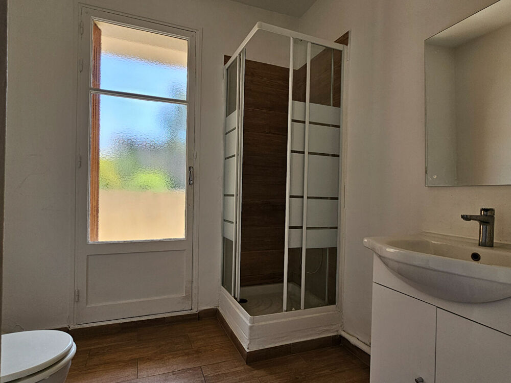 Location Appartement ST ROBERT  studio proxmimité facultés Aix en provence