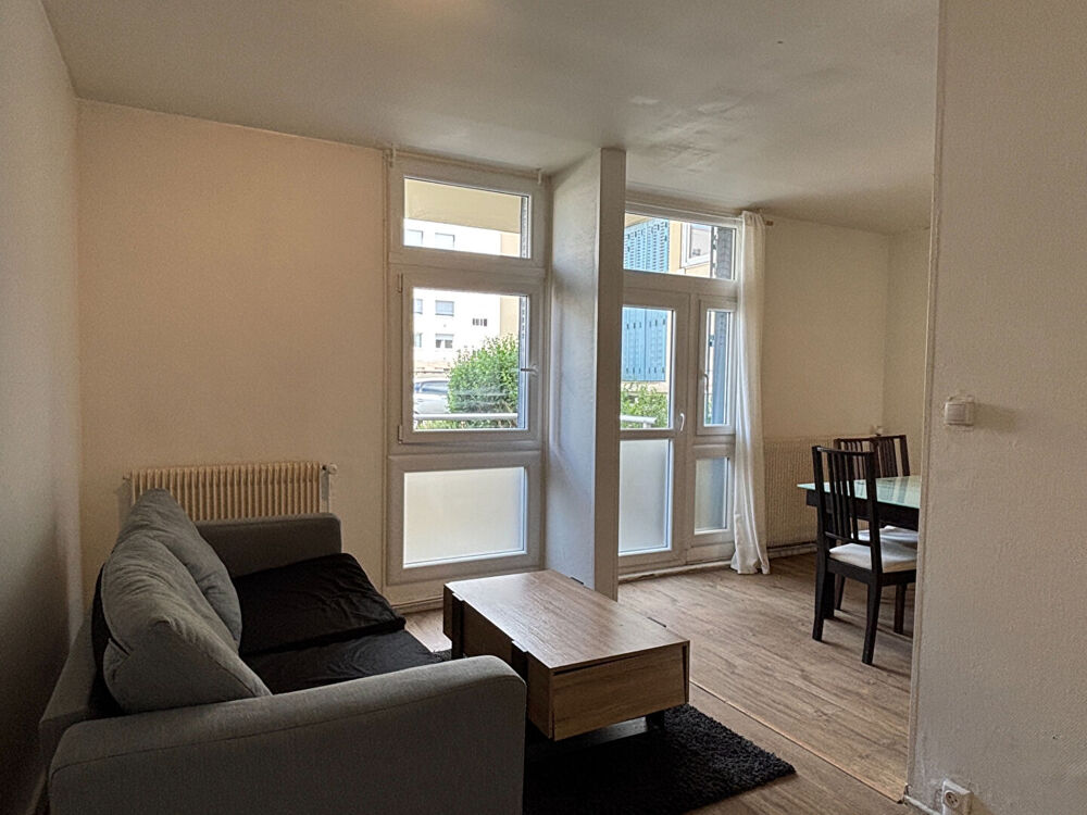 Location Appartement LYON 8 - T4 de 79 m² avec 3 chambres Lyon 8