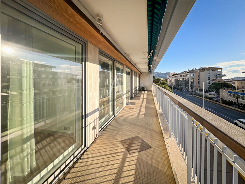 BAISSE DE PRIX Limite banane superbe 4 pièces 150 m2