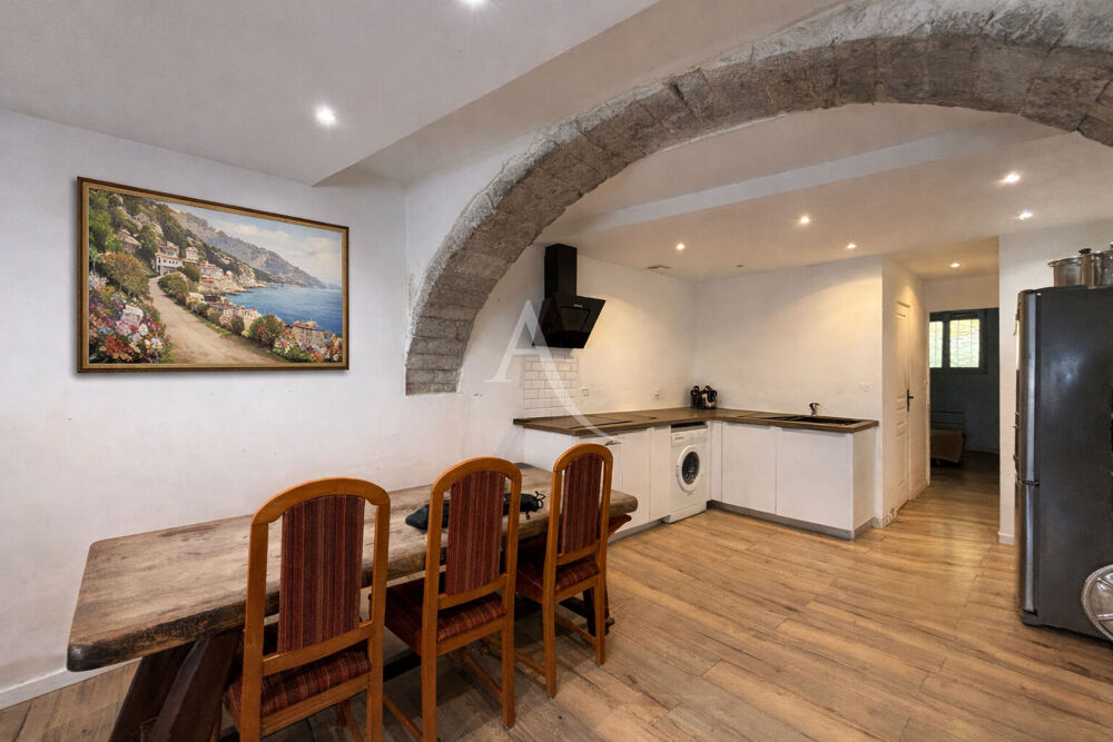 APPARTEMENT TYPE 2 RENOVE EN REZ-DE-CHAUSSÉE À RIANS