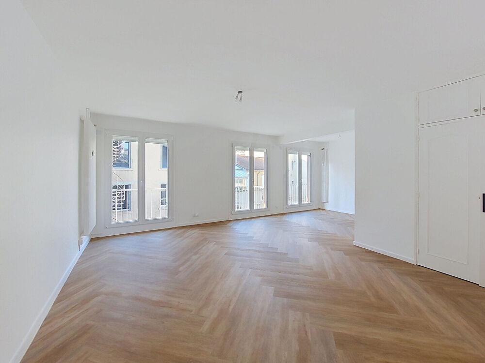 Vente Appartement Appartement F3 entièrement rénové  de 100m³ avec terrase , ascenseur et garage Le puy en velay