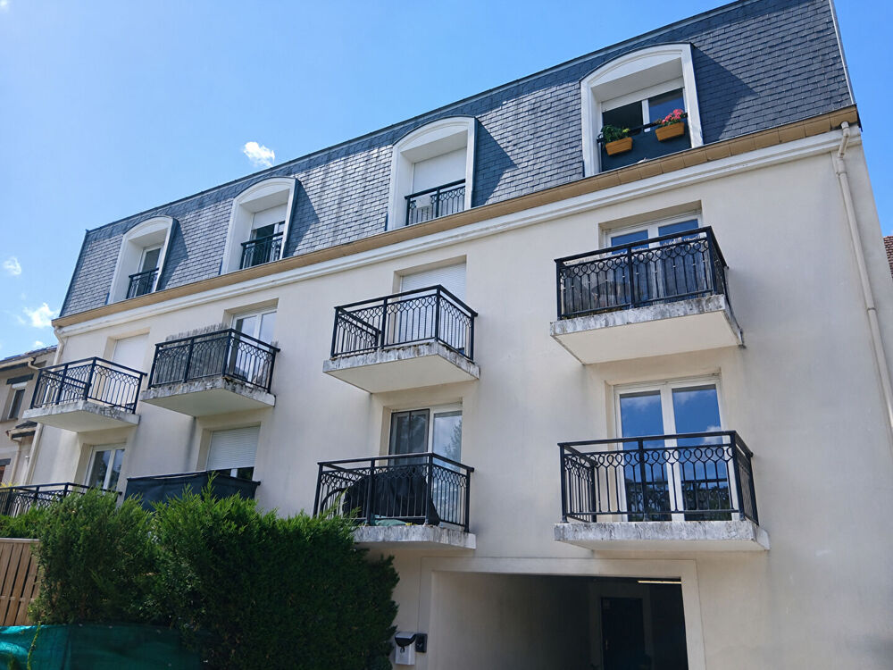 Appartement 1 pièce 40 m² · à Roissy en Brie · 40 m² · 165 000 €