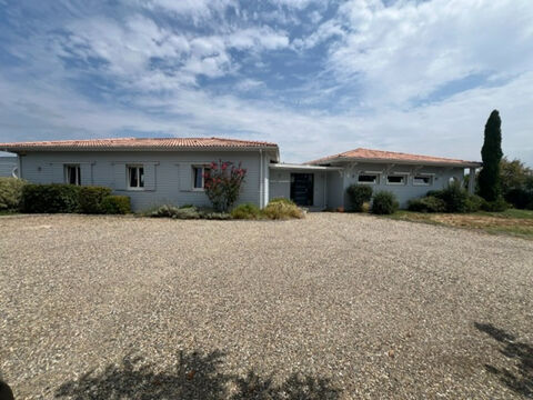   Maison Port Sainte Marie - 6 pièces principales Maison - 6 pièce(s) - 170 m²