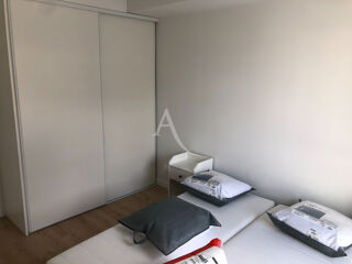  Appartement à louer 3 pièces 75 m²