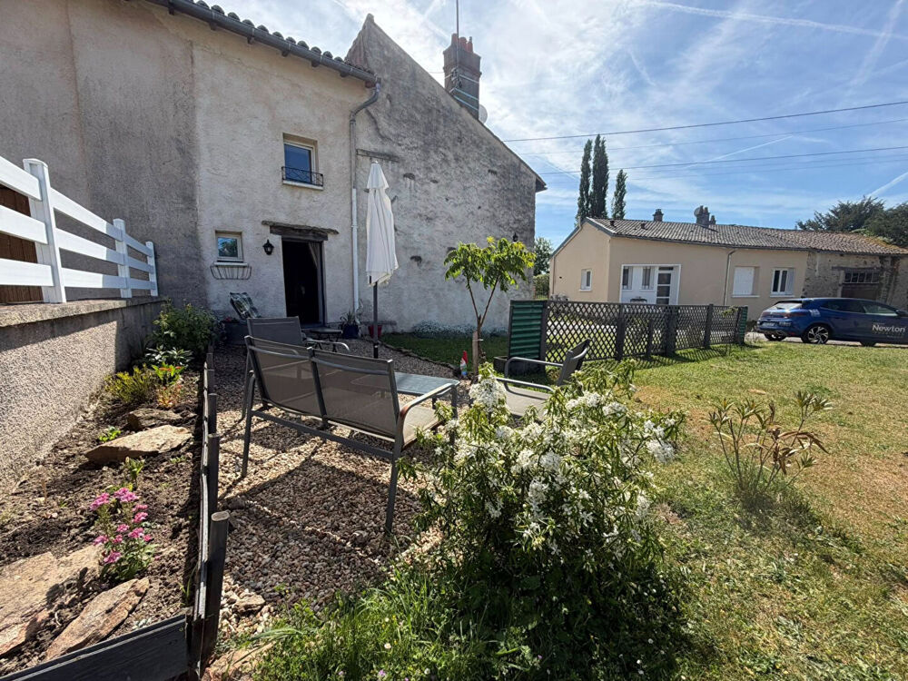 HAUTE-VIENNE ? Jolie petite maison de campagne entièrement rénovée et prête à emménager.