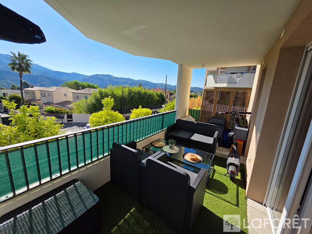 Appartement Plans de Carros 2 pièces avec terrasse , résidence avec piscine