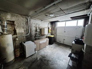  Immeuble � vendre 146 m�