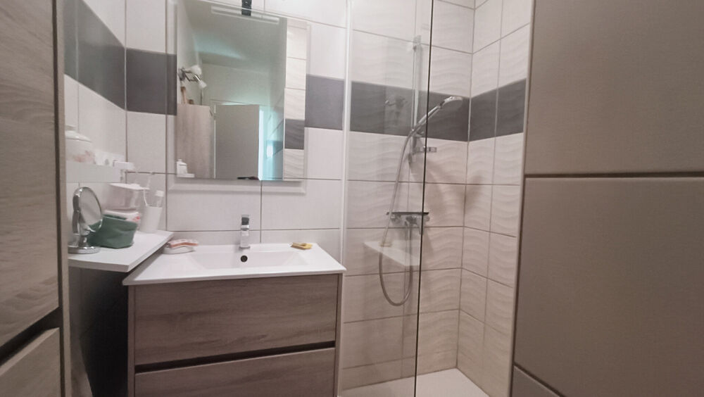 Appartement Millau T2 avec ascenseur et cave - résidence proche de toutes commodités