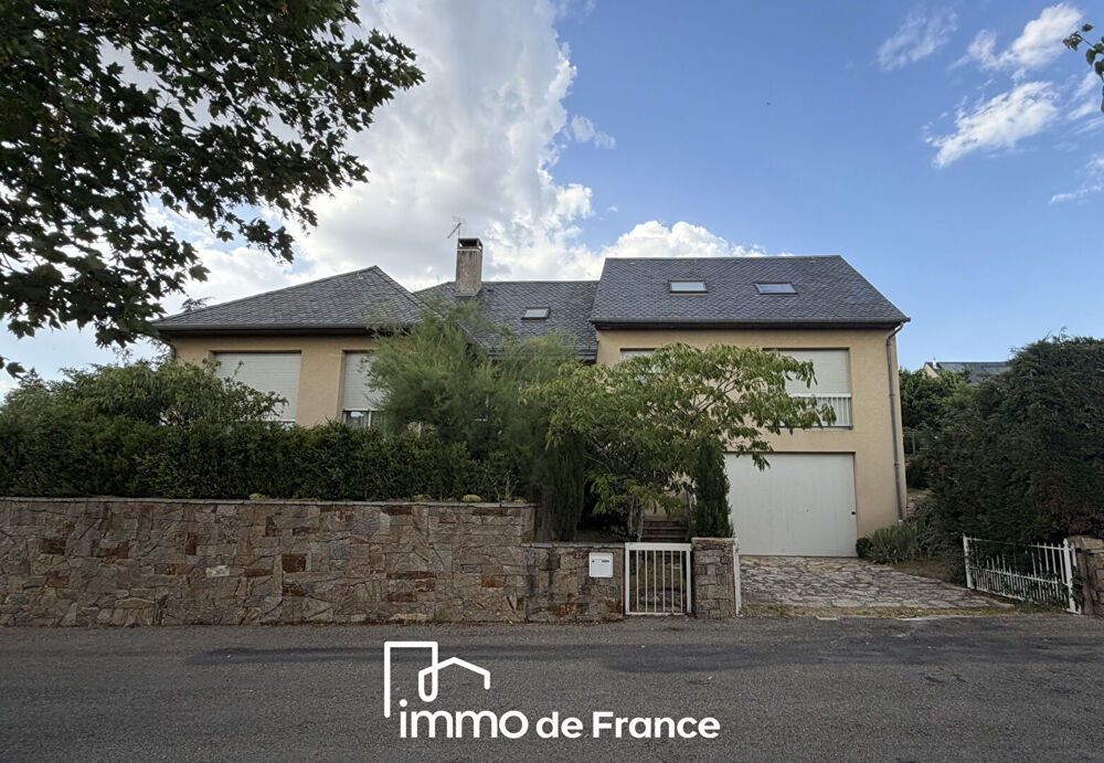 Maison 6 pièces 220 m² · à Sainte Radegonde · 220 m² · 349 000 €