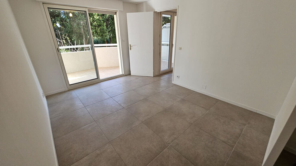 Vente Appartement Appartement rénové 3 pièces 41m2 avec grande terrasse et garage à Mandelieu Mandelieu la napoule
