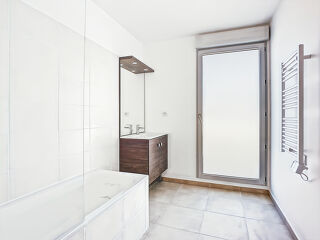  Appartement à louer 3 pièces 64 m²