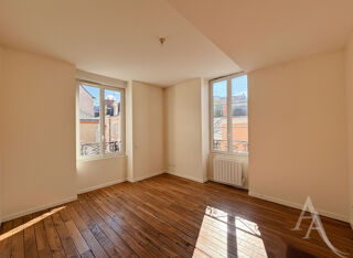  Appartement à louer 3 pièces 75 m²