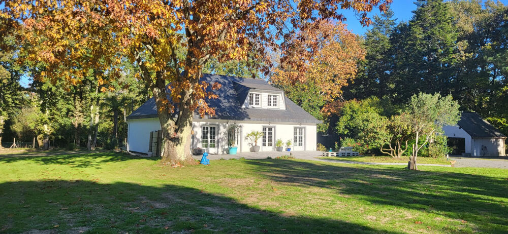 Vente Maison Maison  7 pièce(s) 174 m2 Sautron