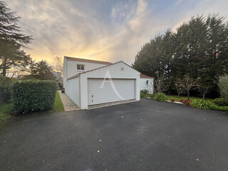  Maison � vendre 6 pi�ces 212 m�