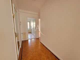  Appartement à louer 3 pièces 61 m²