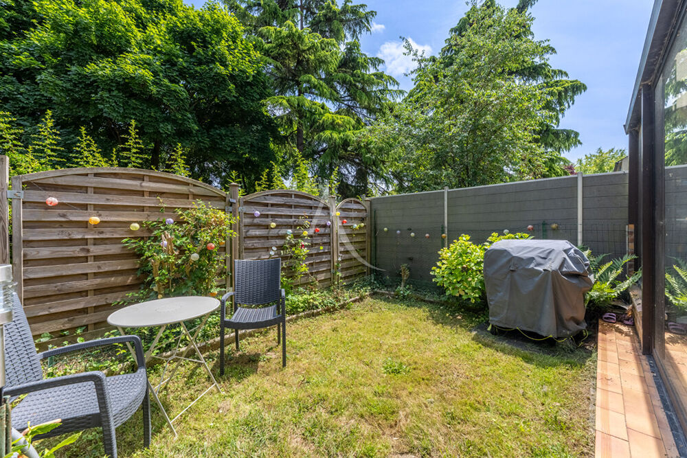 Maison à Parmain 6 pièce(s) 124 m2 (109m² lois carrez)