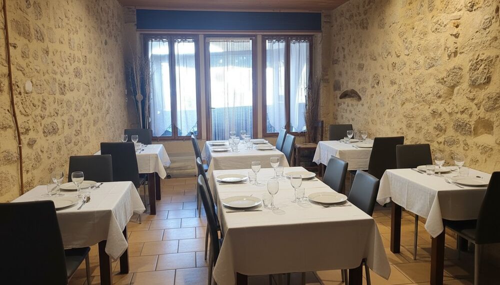 Bar - Restaurant avec logements - Emplacement central - Castelsagrat (82)