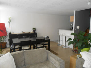  Appartement à louer 4 pièces 92 m²