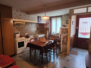 Maison 9 pièces 236 m² · à Mazamet · 236 m² · 80 000 €