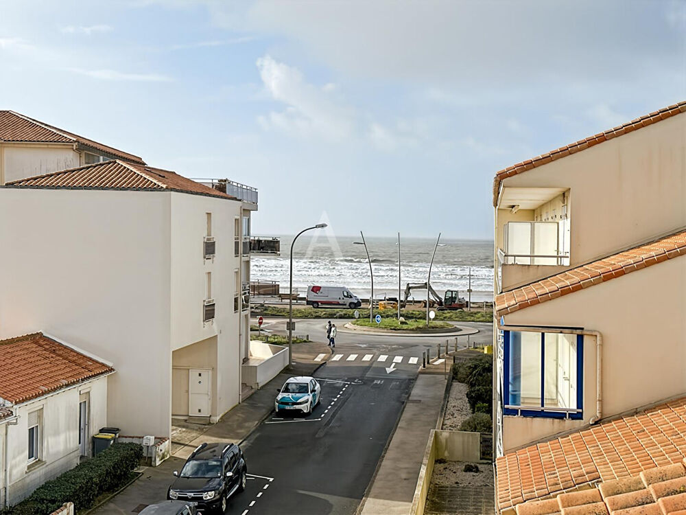Studio alcôve rénové - vue latérale sur l'océan