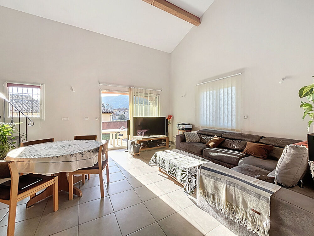 Villa haut de gamme à CRUAS avec piscine