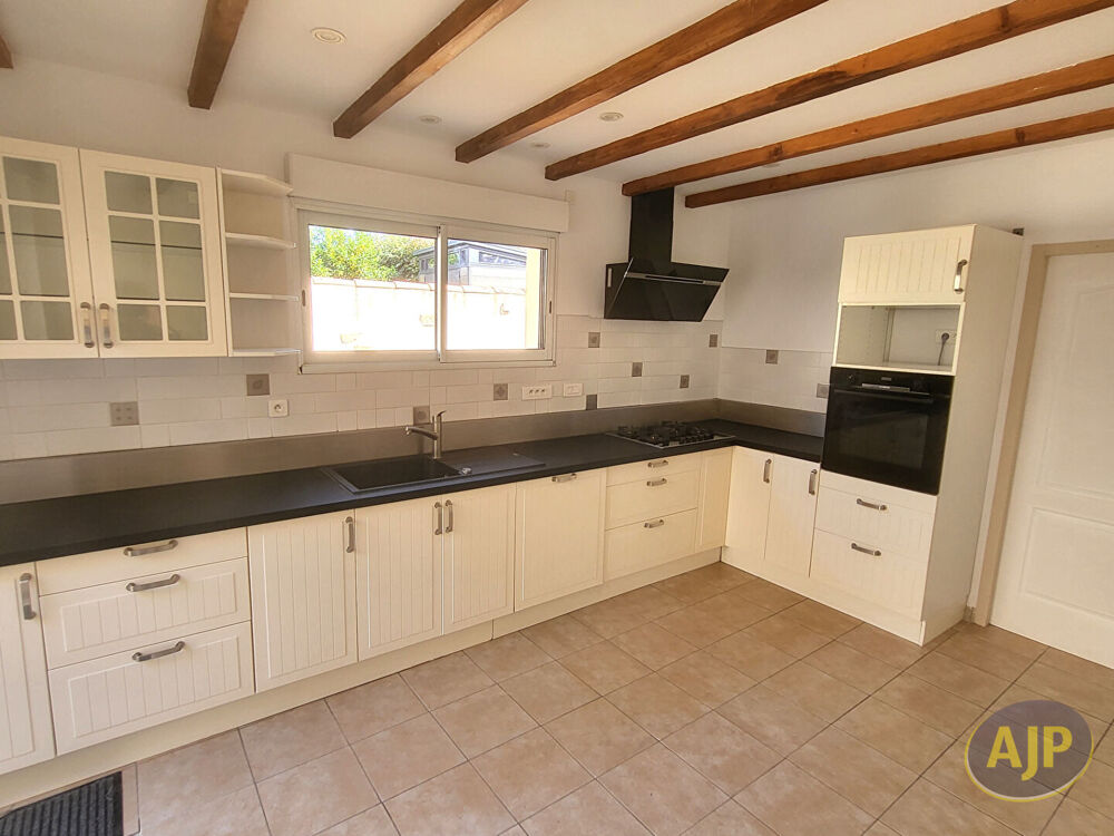 Maison Saint Hilaire De Chaleons 6 pièces 4 chambres 117 m2