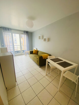  Appartement à louer 2 pièces 37 m²