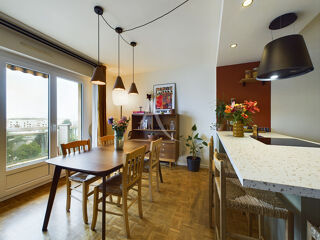  Appartement à louer 3 pièces 82 m²