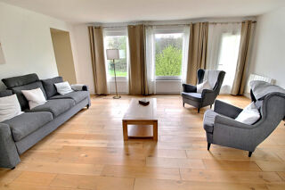 Villa à vendre 15 + pièces 428 m²