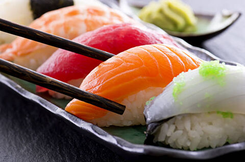 Sushis, traiteur Asiatique, sup&eacute;rette, emporter, et livraison, Six fours les plages. 173600 83500 La seyne sur mer