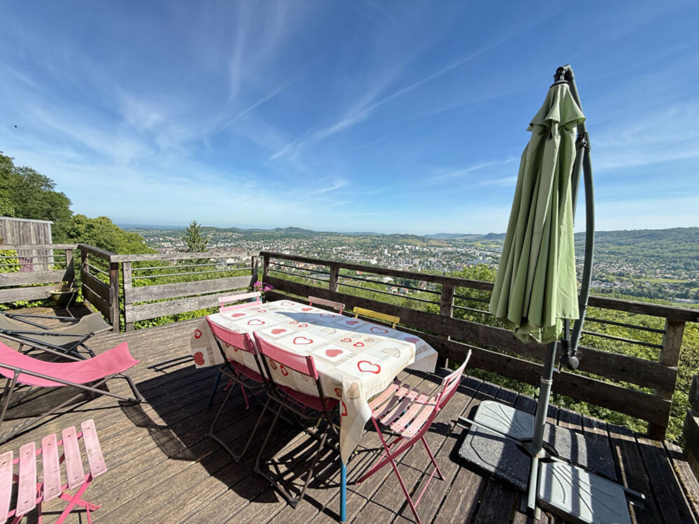 MAISON MONTAIGU - 7pc/4ch/1sdb/2wc - 173.27 m²