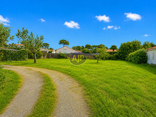  Terrain à vendre 633 m²