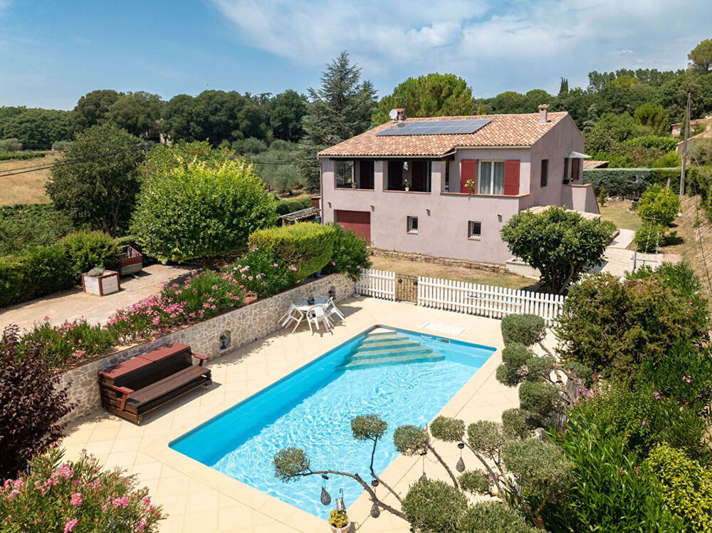 A VENDRE EN EXCLUSIVITE ! À SAINT ANTONIN DU VAR Maison - 6 pièces 153 m2 sur un terrain de 1200 m2 avec piscine