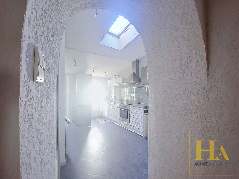 Vente Appartement --UN DUPLEX ATYPIQUE PLEIN DE CHARME À DEUX PAS DU CENTRE-VILLE ! Valence