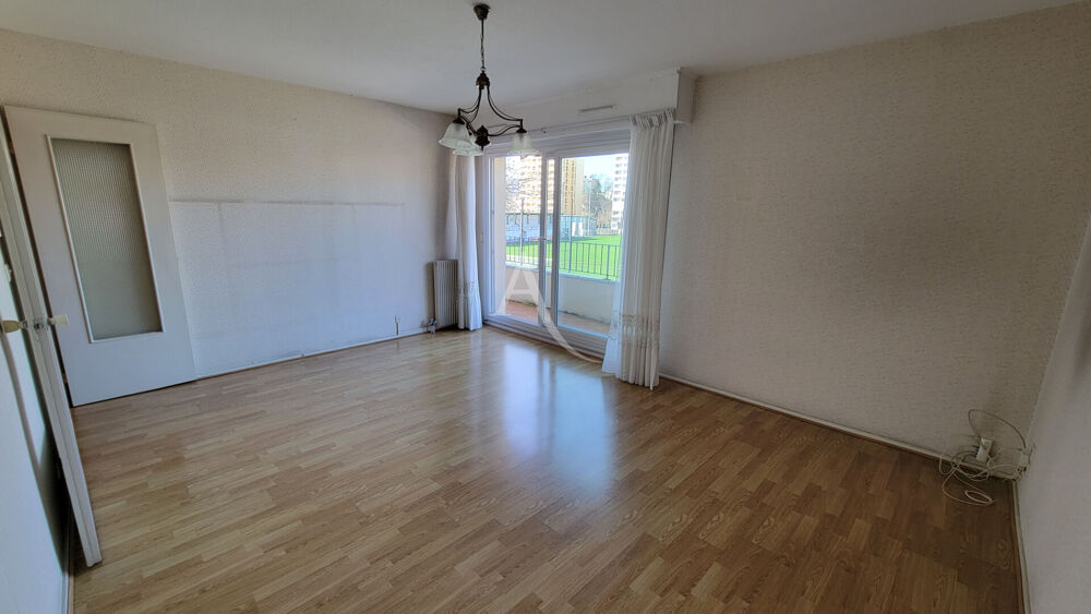 Vente Appartement PAU - Appartement T4 de 85.95 m2 avec balcon, garage, parking et cave Pau