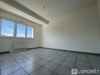 Appartement à louer 2 pièces 47 m²
