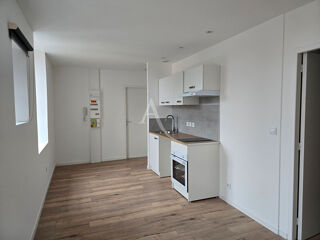 Appartement à louer 2 pièces 28 m²