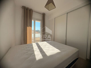  Appartement à louer 3 pièces 80 m²