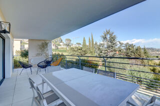  Maison � vendre 5 pi�ces 220 m�