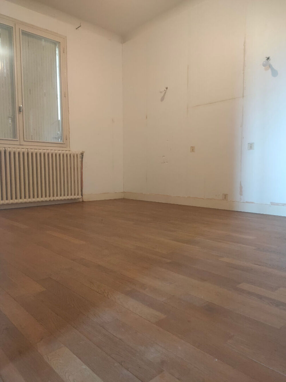 Vente Maison Maison familiale 150m2 - Lumineuse avec double garage, Saint-Martin-Le-Beau proche gare TGV commerce transport en commun école Saint martin le beau