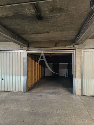  Parking / Garage � vendre 14 m�