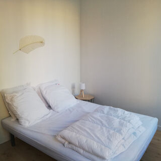  Appartement à louer 2 pièces 27 m²
