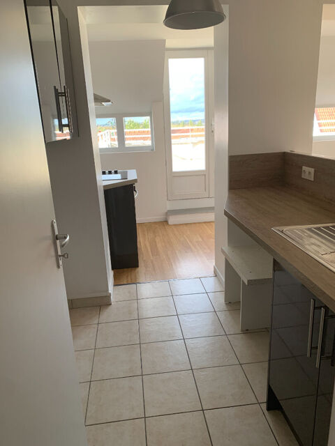  Appartement  louer 3 pices 80 m