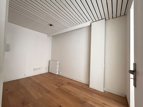   Local commercial Paris 5 pièces 105,25 m2 