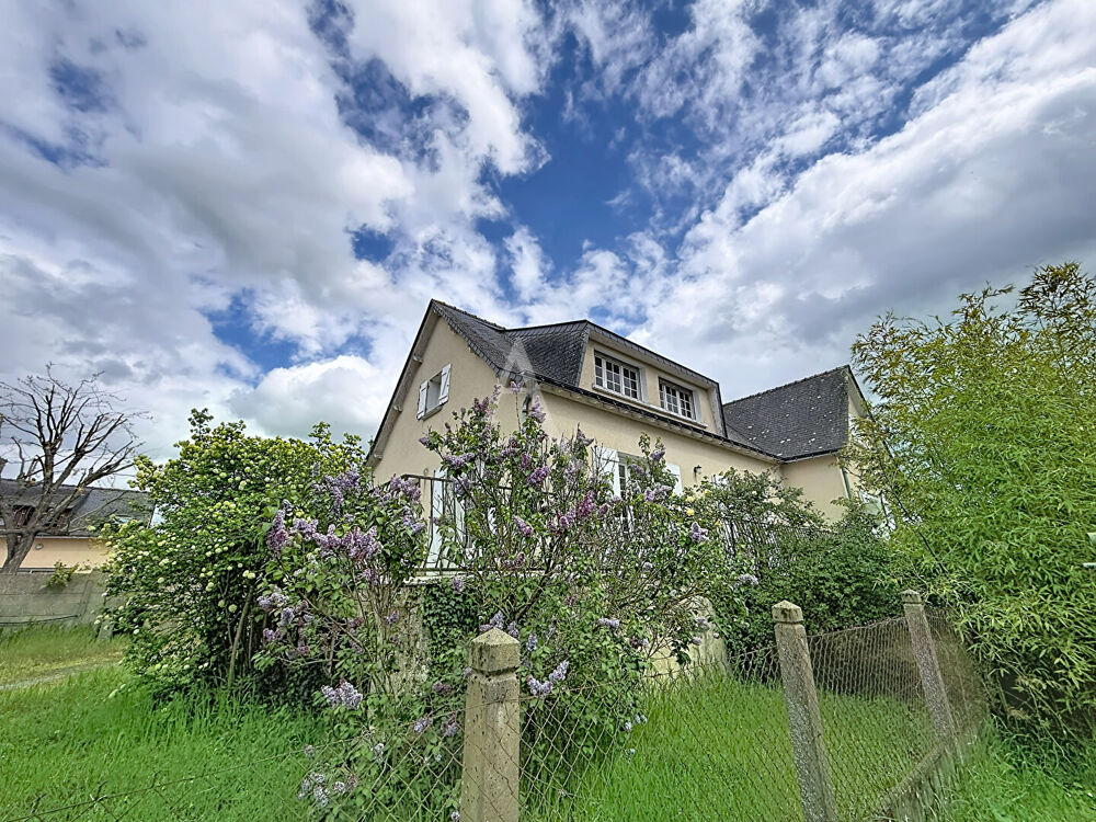 Maison 6 pièces 153 m² · à Briollay · 153 m² · 278 200 €
