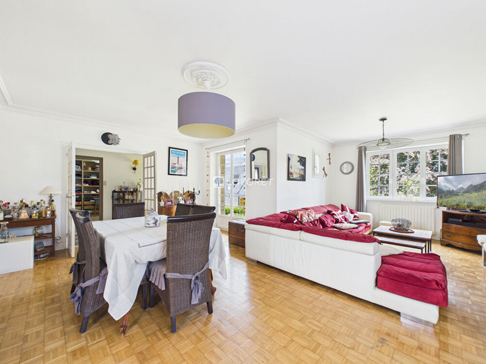 Vente Maison Maison Pleyben 8 pièce(s) 175 m2 Pleyben