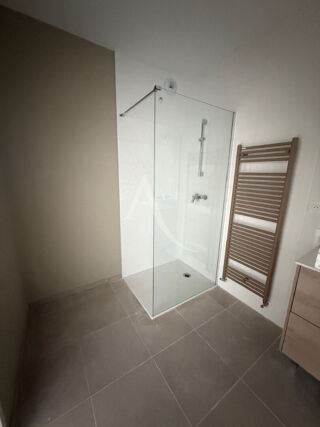  Appartement à louer 2 pièces 46 m²