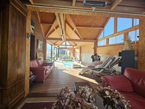   Maison individuelle avec piscine  et chambre d'h�tes . Maison - 10 pi�ce(s) - 293 m�